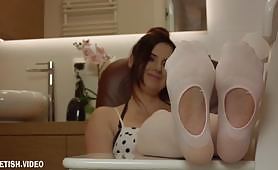 Polish Mistress Weronika opened socks JOI sperm on my feet foot wanker